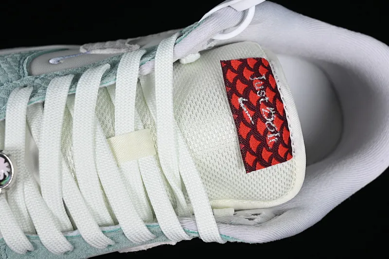 All categories Nk SB Dunk series Nk SB Dunk Low low-top sneakers N version Nk Dunk Low 2024 Year of the Dragon customized SB low-top casual sneakers FZ5065-111